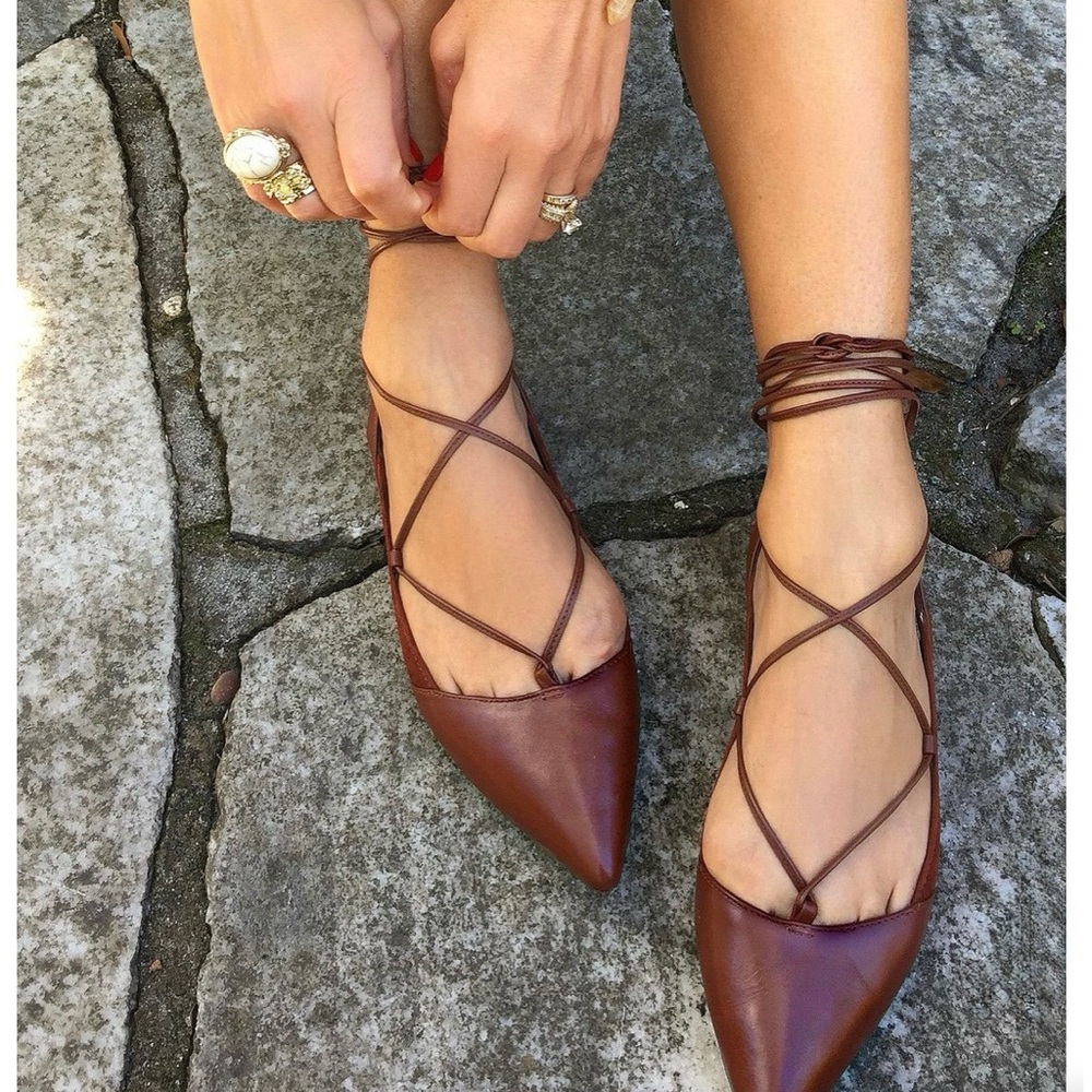 WHBM RICH MAHOGANY LACE UP FLATS